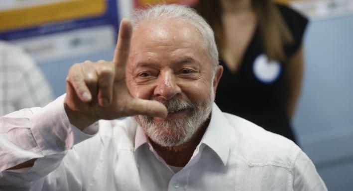 LULA eleva imposto de importação para mais de 1,2 mil itens