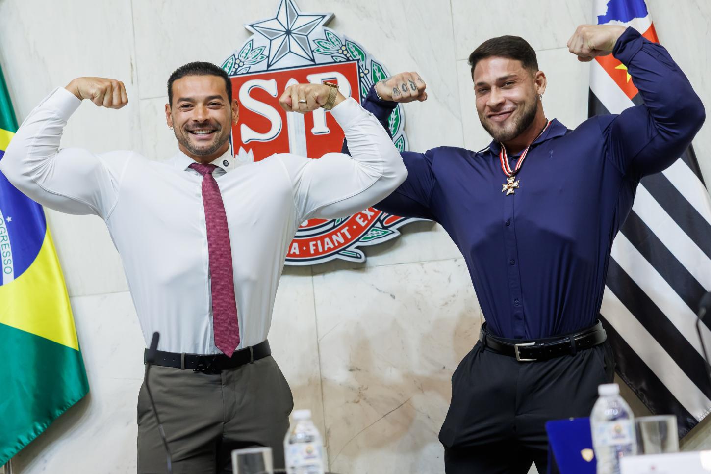 Ramon Dino recebe Colar de Honra ao Mérito em homenagem na ALESP