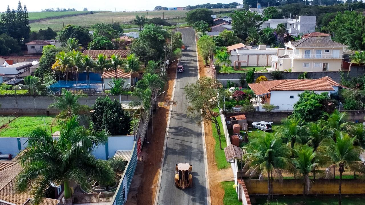 Prefeitura inicia pavimentação do Residencial Martinelli em Artur Nogueira