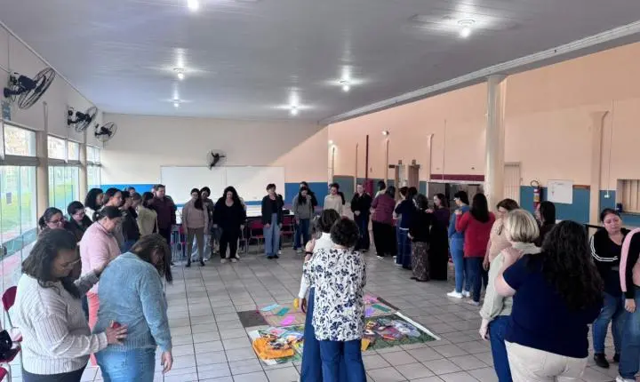 Formação sobre desenvolvimento socioemocional reúne profissionais da Educação Infantil em Artur Nogueira